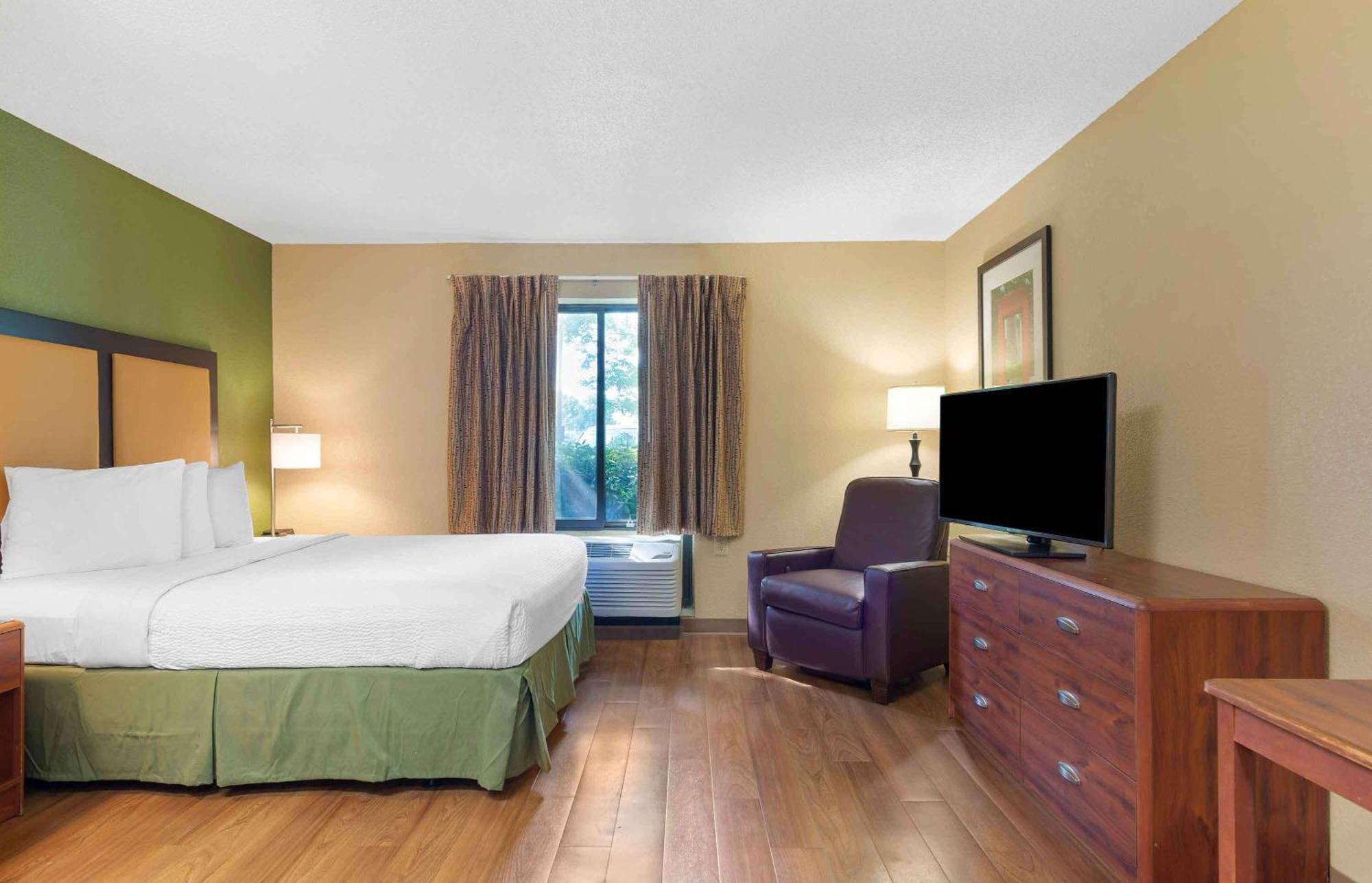 Extended Stay America Select Suites - Atlanta - Kennesaw Chastain Rd Экстерьер фото