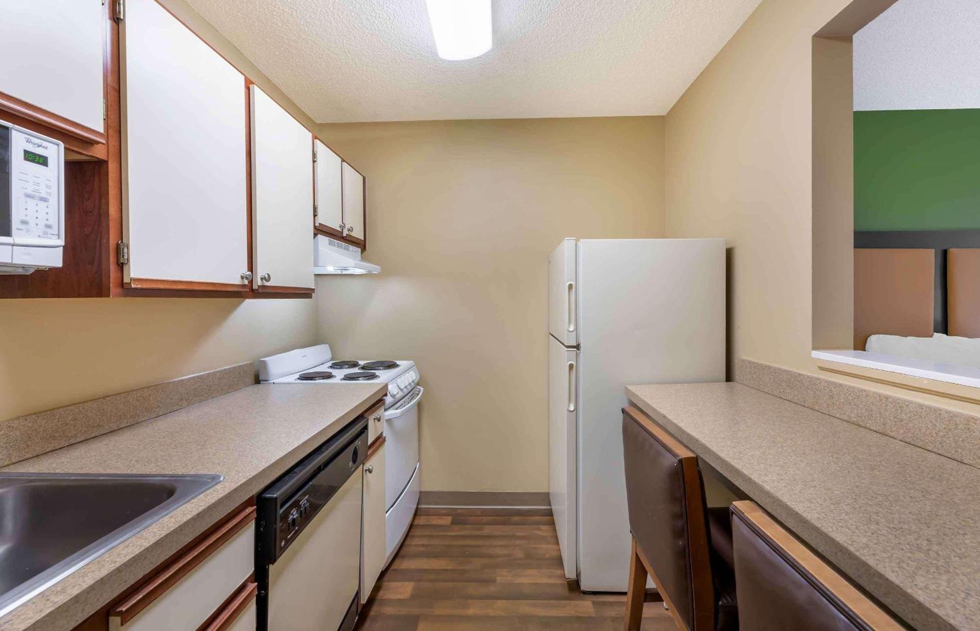 Extended Stay America Select Suites - Atlanta - Kennesaw Chastain Rd Экстерьер фото