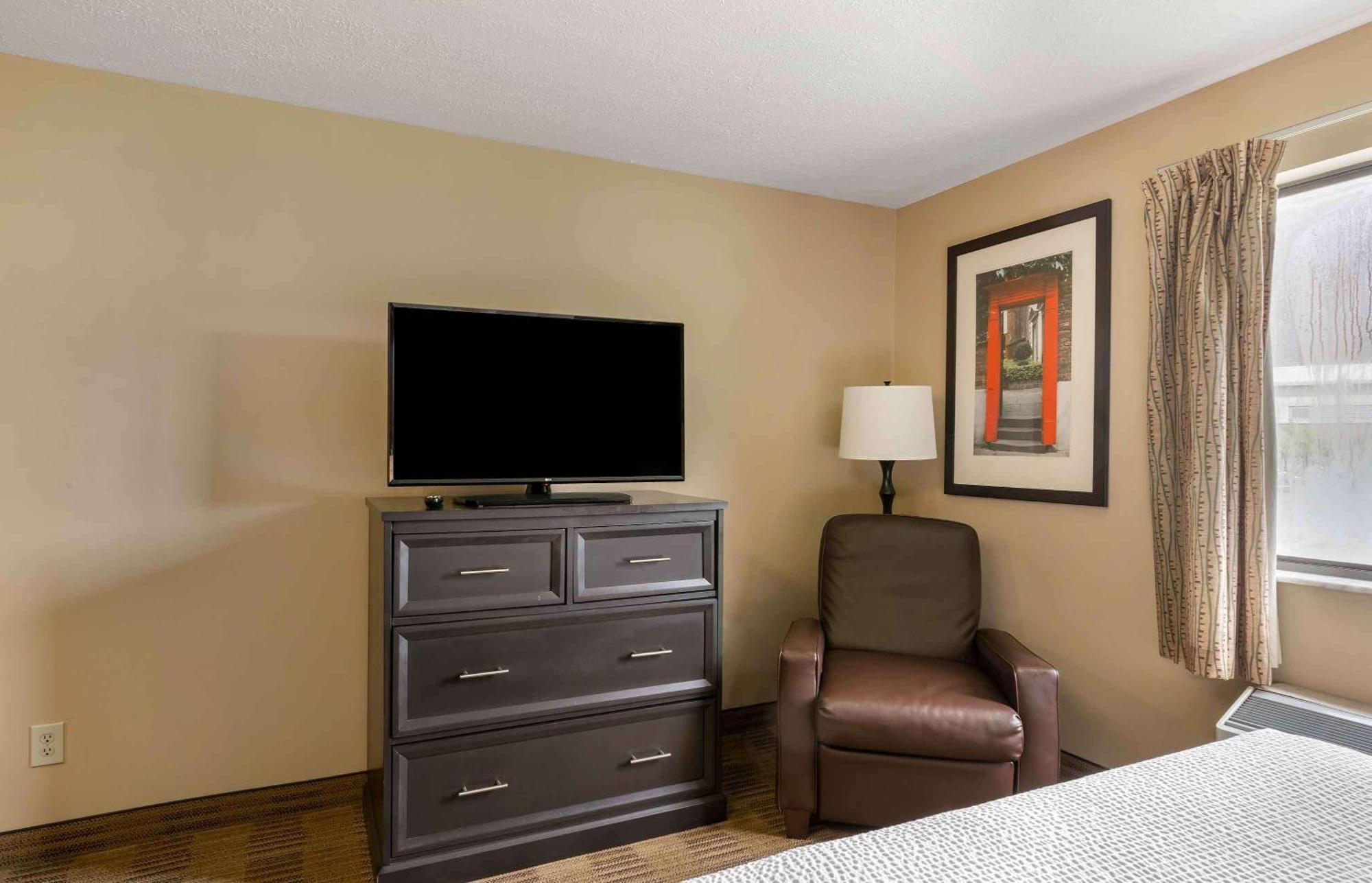 Extended Stay America Select Suites - Atlanta - Kennesaw Chastain Rd Экстерьер фото